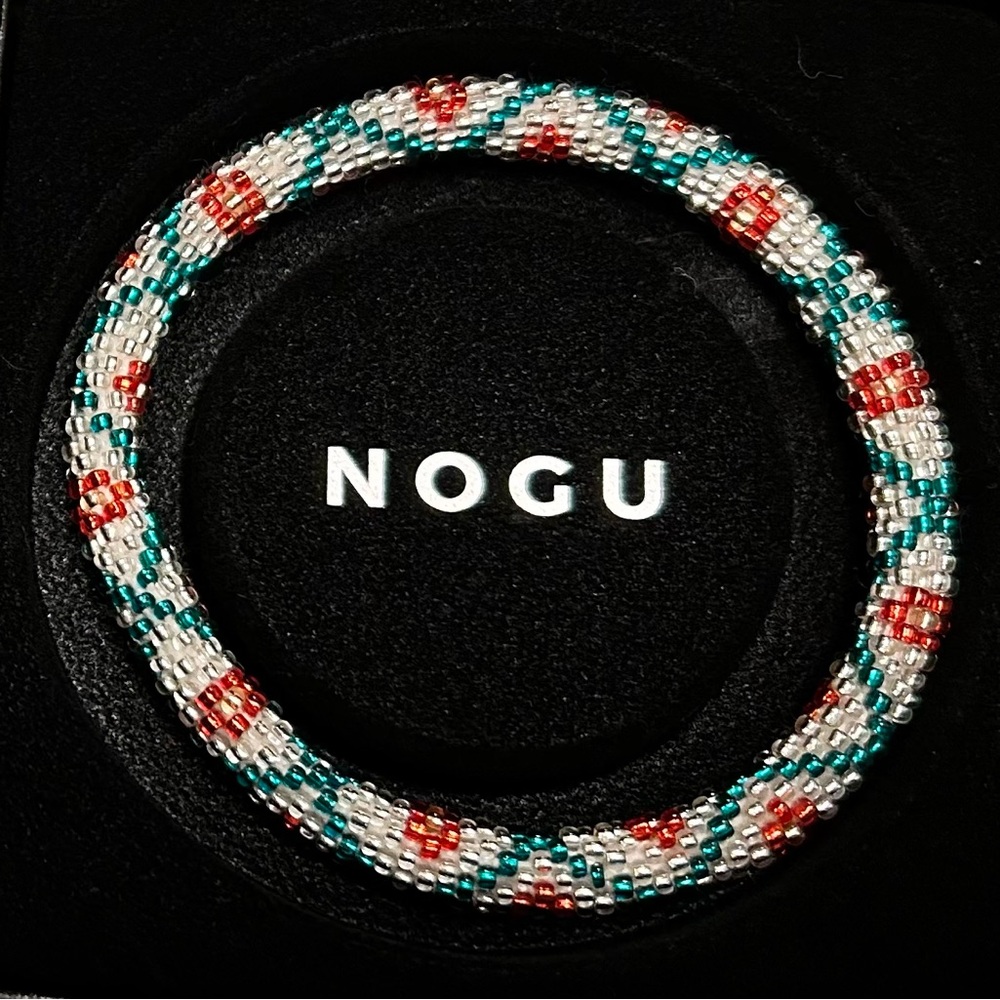 🤍💚❤️ Lotus Sky Beaded Himalayan Bracelet ❤️💚🤍